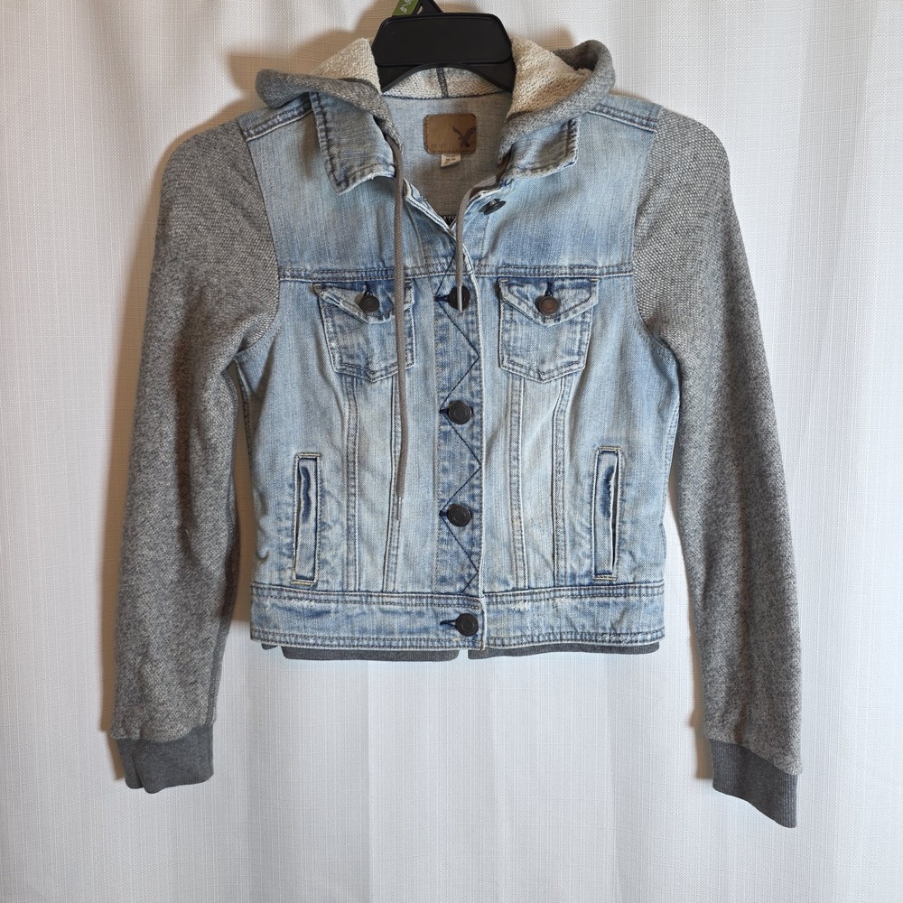 American Eagle Outfitters Womens XS Hooded Button Denim Jacket Blue Gray Pockets